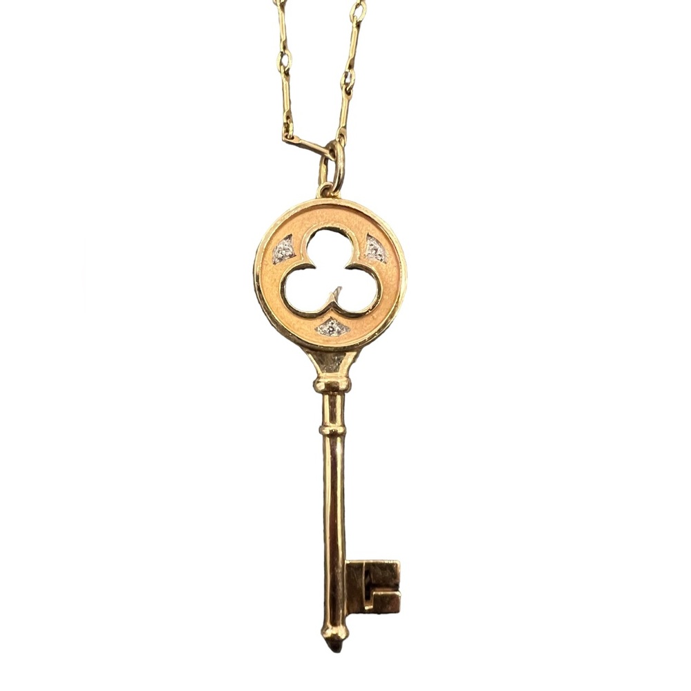 TIFFANY Diamond clover key pendant necklace in 18k yellow gold